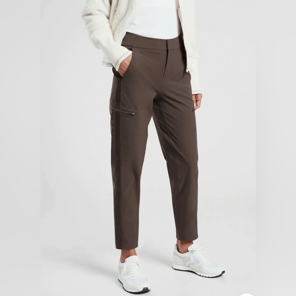 NWT Athleta Wander Hybrid Pant, Walnut Brown